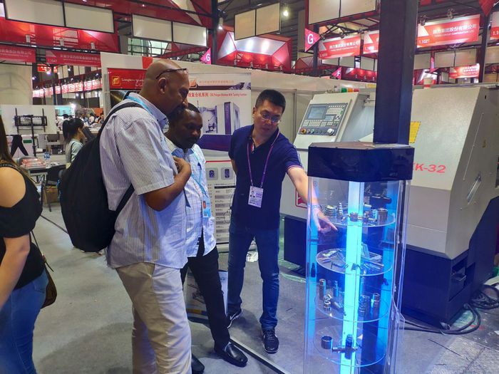 �I���ˆT����͑���B���^܇���ɼӹ��ĮaƷ�N�